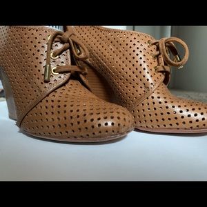 Tory Burch Perforated Victor Booties SZ 8.5